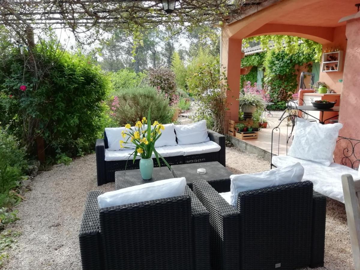 Chambre D'Hote Le Mas Des Romarins Les Arcs-sur-Argens Exterior photo